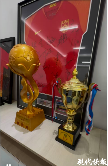 省长杯, 开学第一课, 现代快报